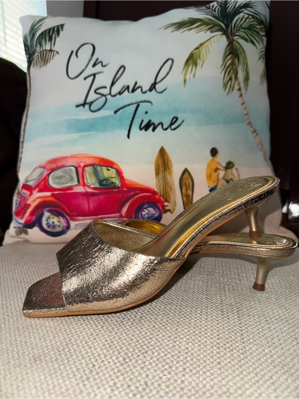 Vince Camuto NWOB! Women'S Faiza Gold Leather Sandals Size 6.5
